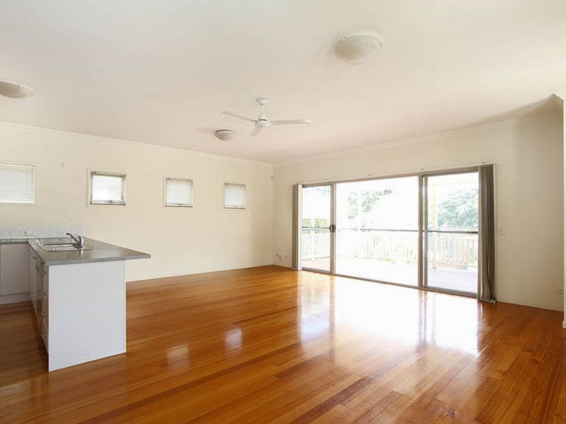 87a Laura St, Tarragindi QLD 4121