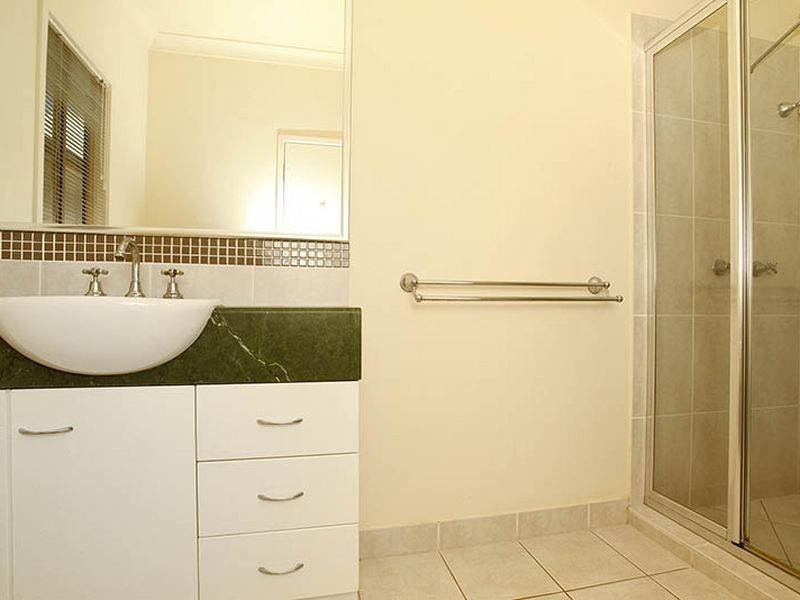 87a Laura St, Tarragindi QLD 4121