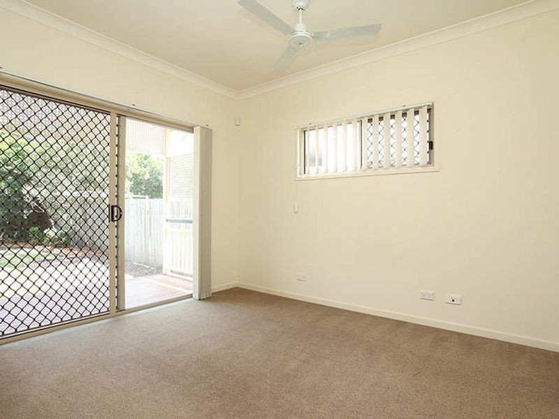 87a Laura St, Tarragindi QLD 4121