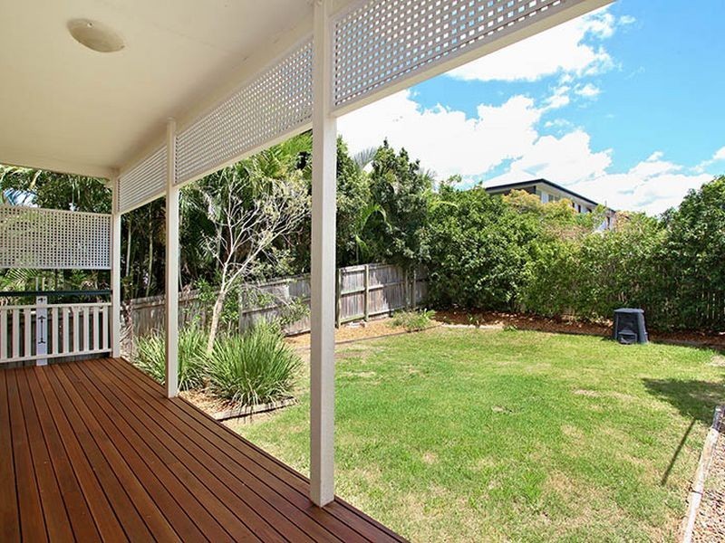 87a Laura St, Tarragindi QLD 4121