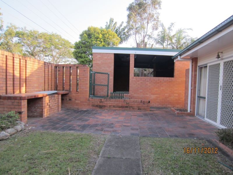 85 Middle St, Coopers Plains QLD 4108