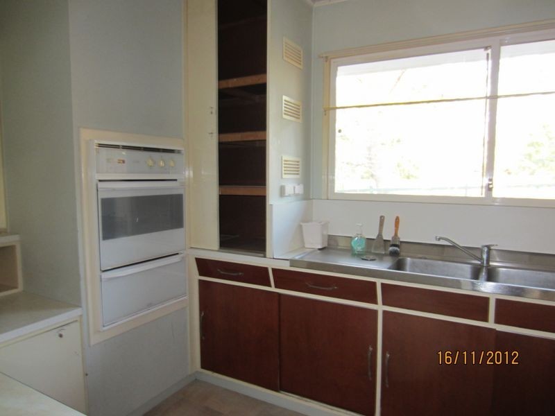 85 Middle St, Coopers Plains QLD 4108