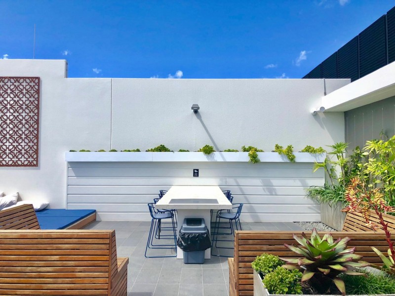 211/1 Deshon Street, Woolloongabba QLD 4102