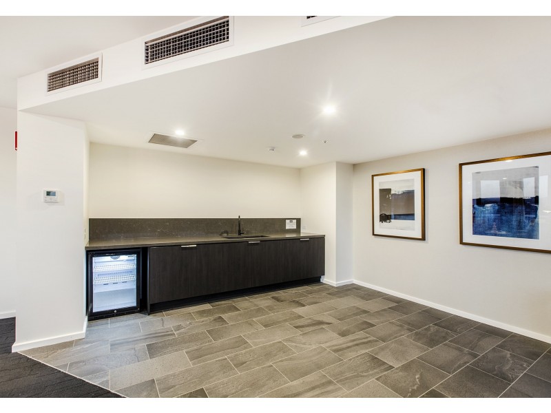 211/1 Deshon Street, Woolloongabba QLD 4102