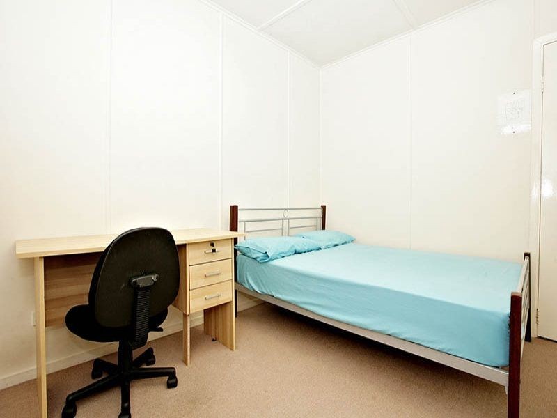 31 Keeling St, Coopers Plains QLD 4108