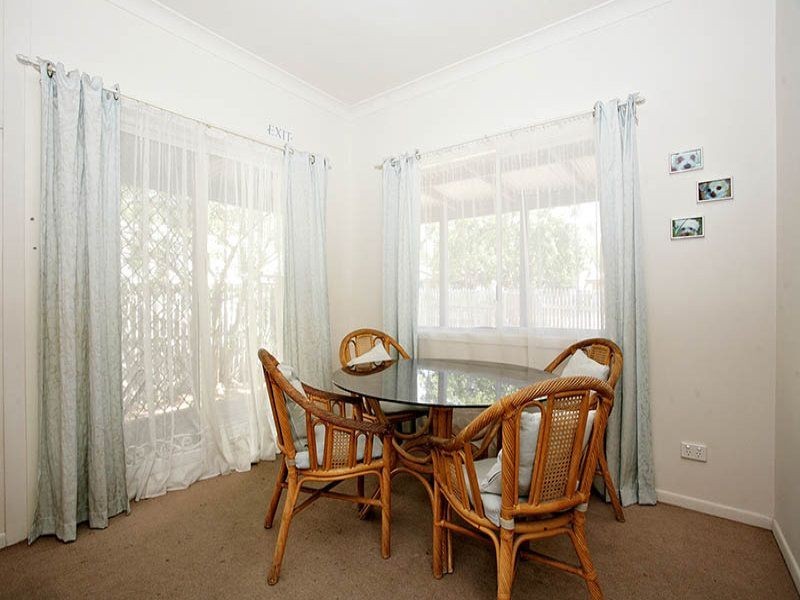 31 Keeling St, Coopers Plains QLD 4108