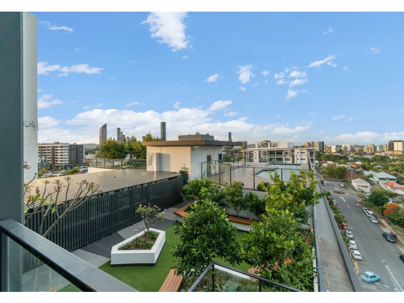 1002/18 Duke Street, Kangaroo Point QLD 4169