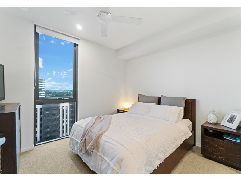 1002/18 Duke Street, Kangaroo Point QLD 4169