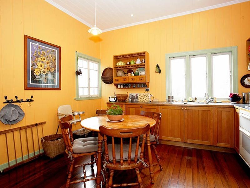 27 Frederick St, Annerley QLD 4103