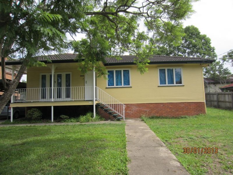 7 Middle St, Coopers Plains QLD 4108