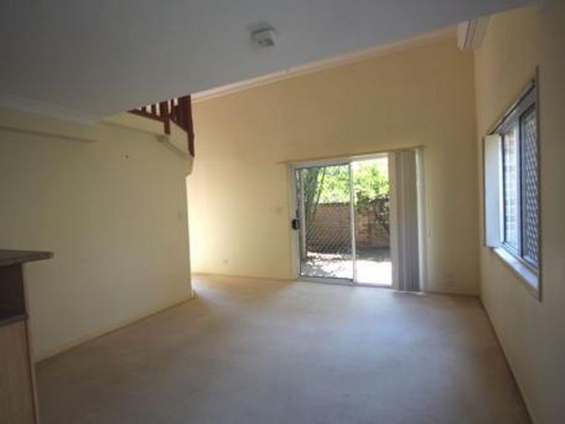 1/33 Chaucer Street, Moorooka QLD 4105