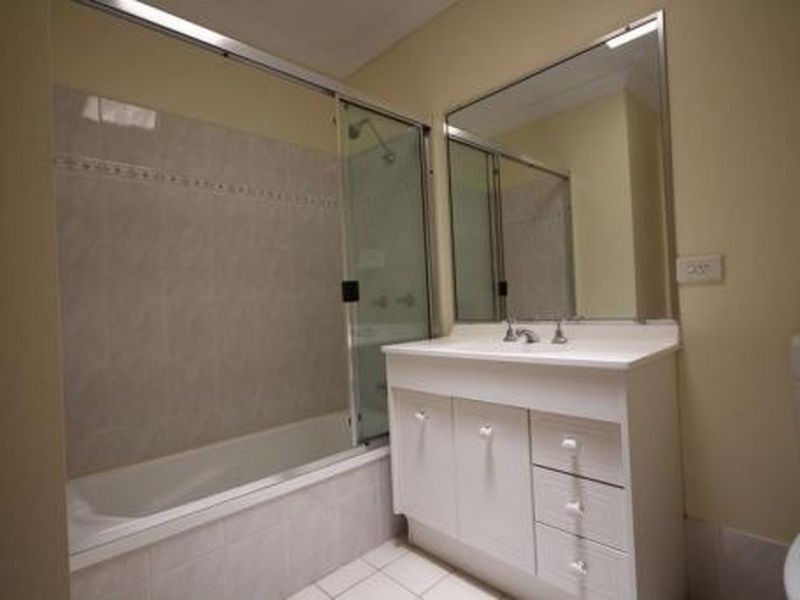 1/33 Chaucer Street, Moorooka QLD 4105