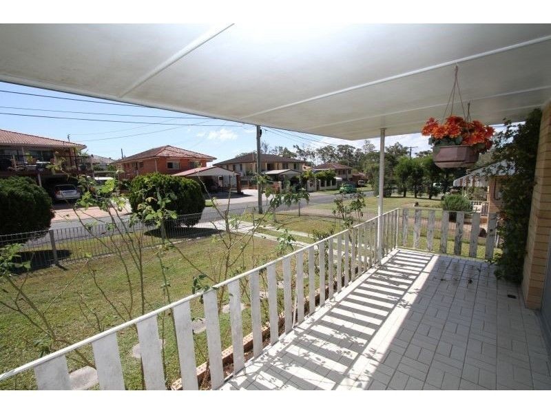 3 Peringa St, Coopers Plains QLD 4108