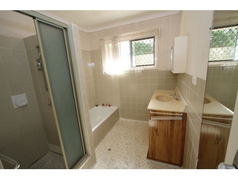 3 Peringa St, Coopers Plains QLD 4108