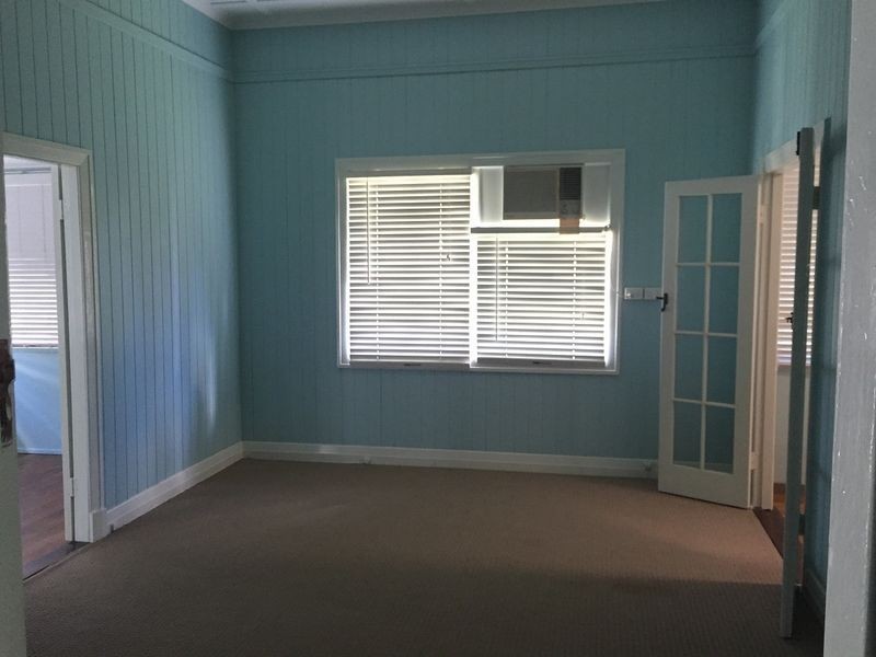 54 Beaudesert Road, Moorooka QLD 4105