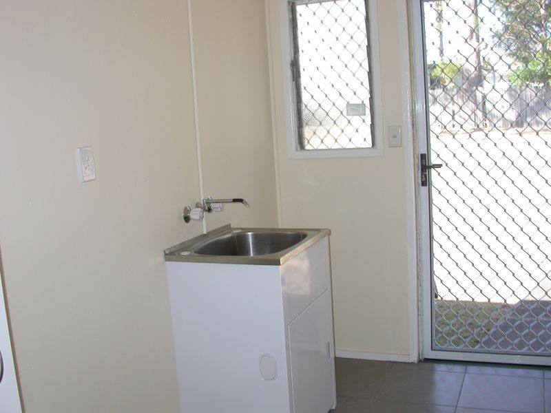 7 Middle St, Coopers Plains QLD 4108