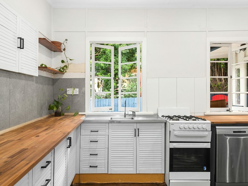 65 Gainsborough Street, Moorooka QLD 4105