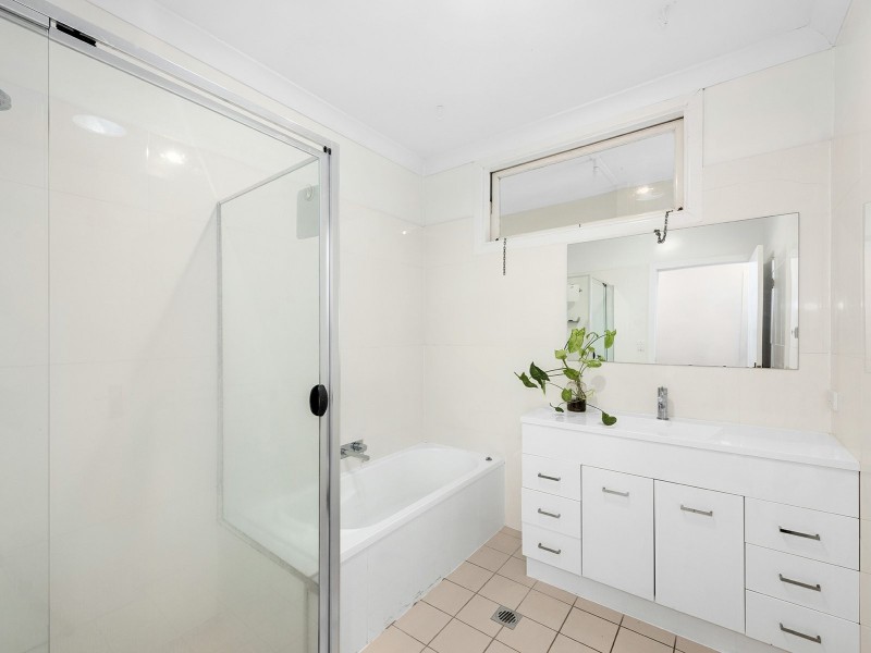 65 Gainsborough Street, Moorooka QLD 4105