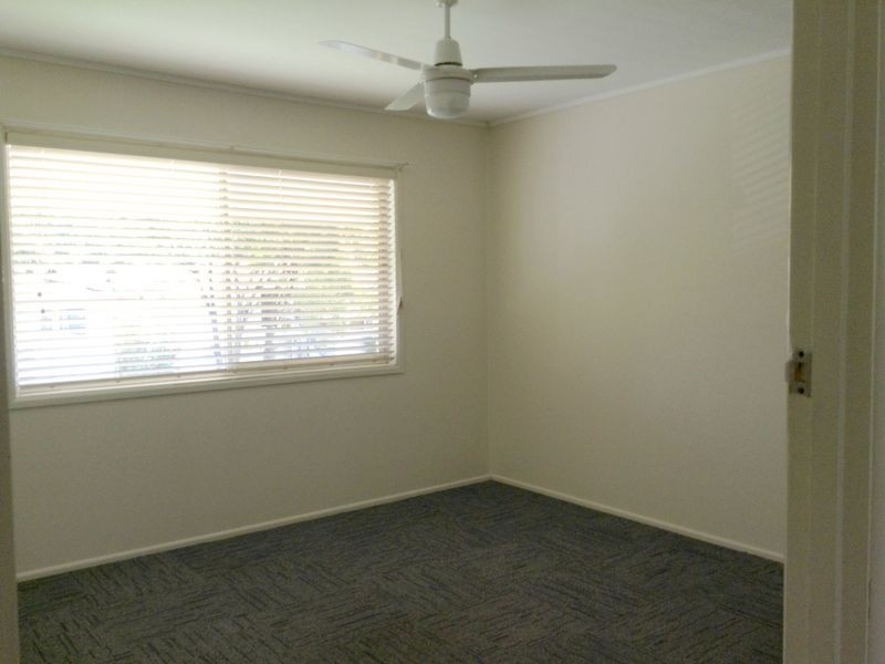 21b Canfield St, Nathan QLD 4111