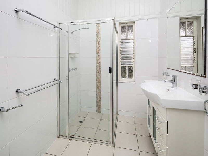 54 Beaudesert Road, Moorooka QLD 4105