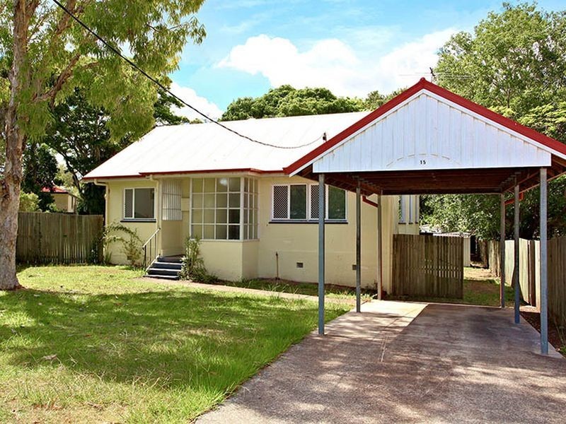 15 Deacon St, Coopers Plains QLD 4108