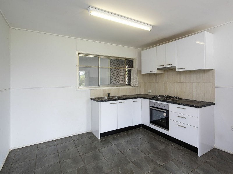 2/177 Douglas Road, Salisbury QLD 4107