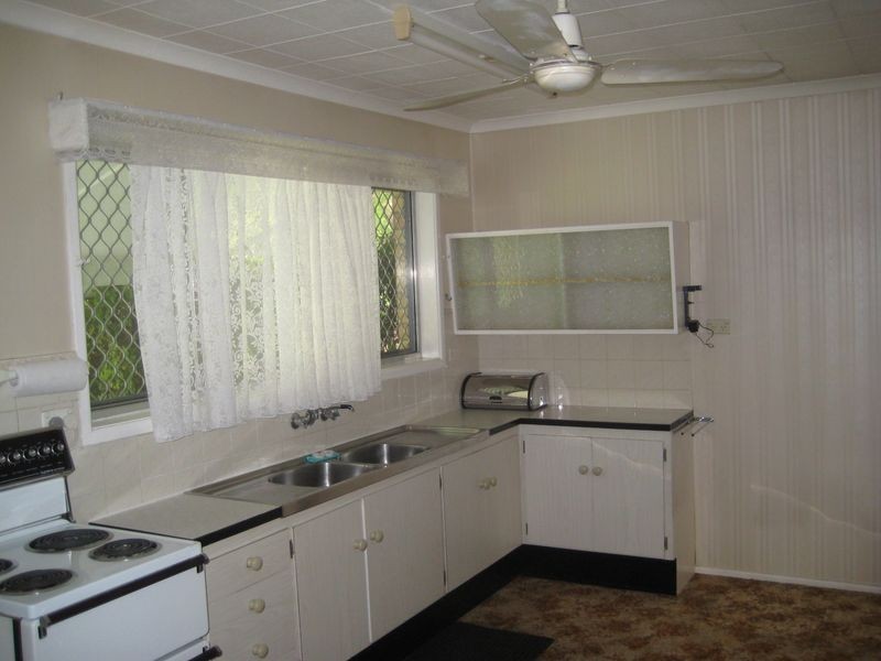 3 Peringa St, Coopers Plains QLD 4108