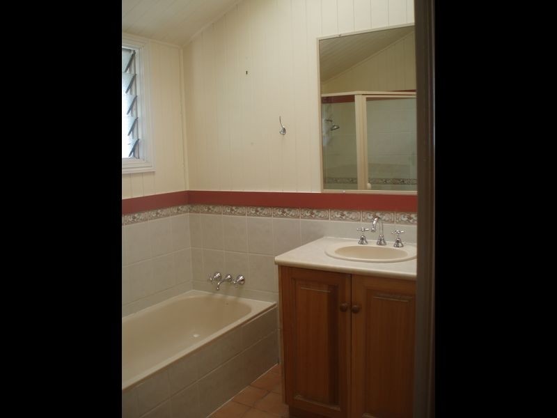 19 Nicholson Ave, Salisbury QLD 4107