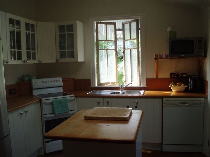 19 Nicholson Ave, Salisbury QLD 4107