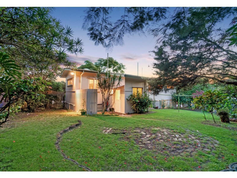 66 Chalfont, Salisbury QLD 4107