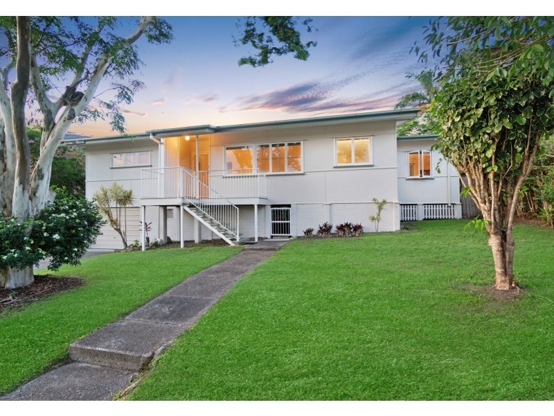 66 Chalfont, Salisbury QLD 4107