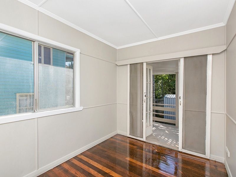 32 Hamilton Rd, Moorooka QLD 4105