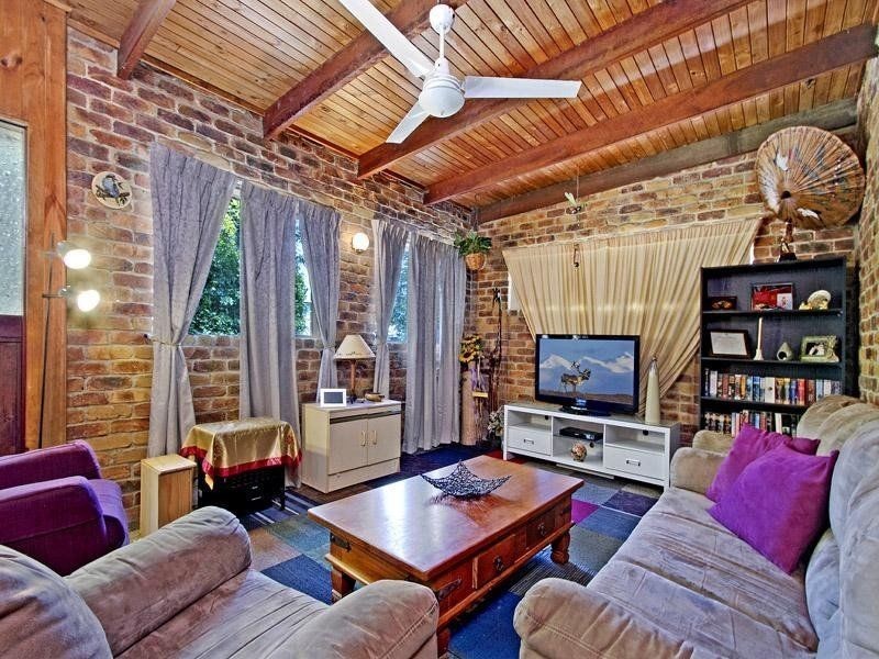 156 Douglas Rd, Salisbury QLD 4107