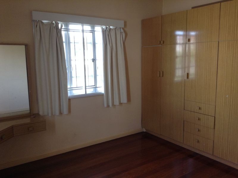 77 Dartmouth St, Coopers Plains QLD 4108