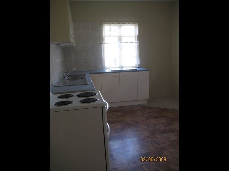 27 Dartmouth St, Coopers Plains QLD 4108