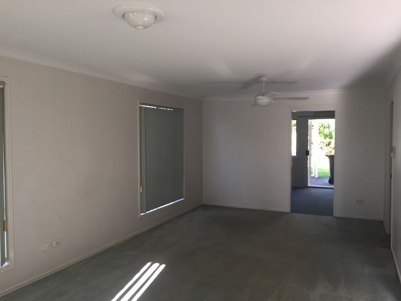 9 Killarney Place, Parkinson QLD 4115