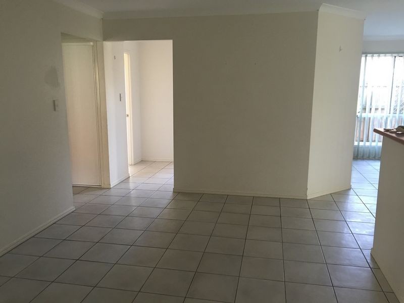 9 Killarney Place, Parkinson QLD 4115