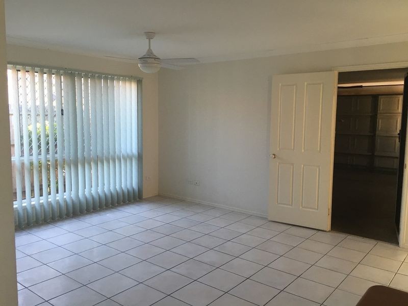 9 Killarney Place, Parkinson QLD 4115