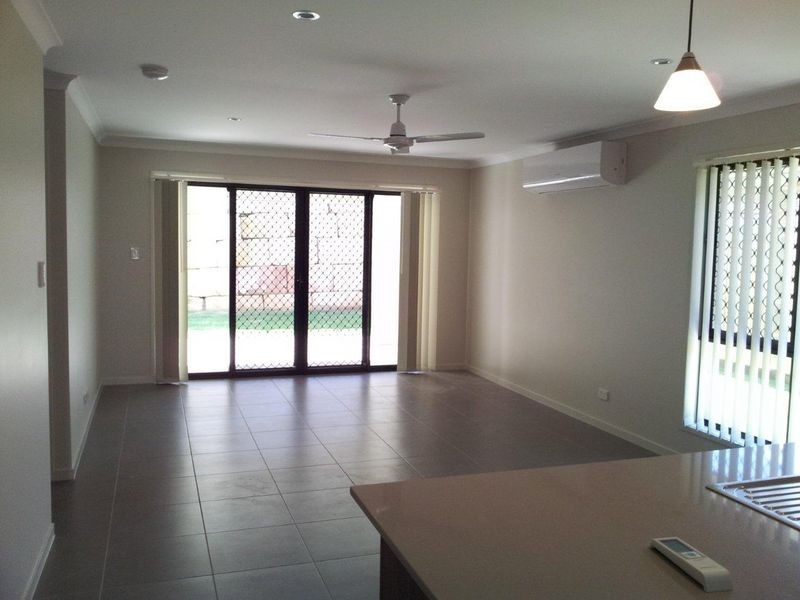 52 Kidston Cres, Warner QLD 4500