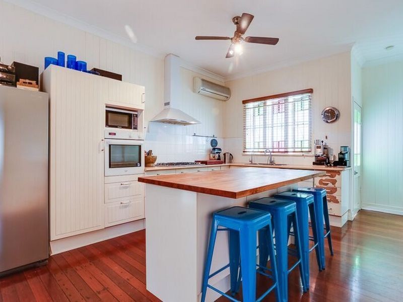 2 Fairy St, Moorooka QLD 4105