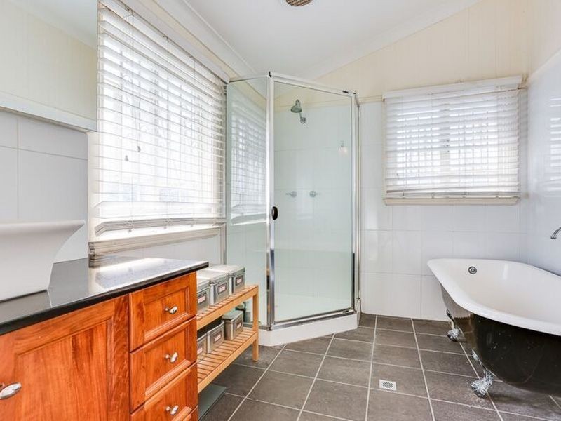 2 Fairy St, Moorooka QLD 4105