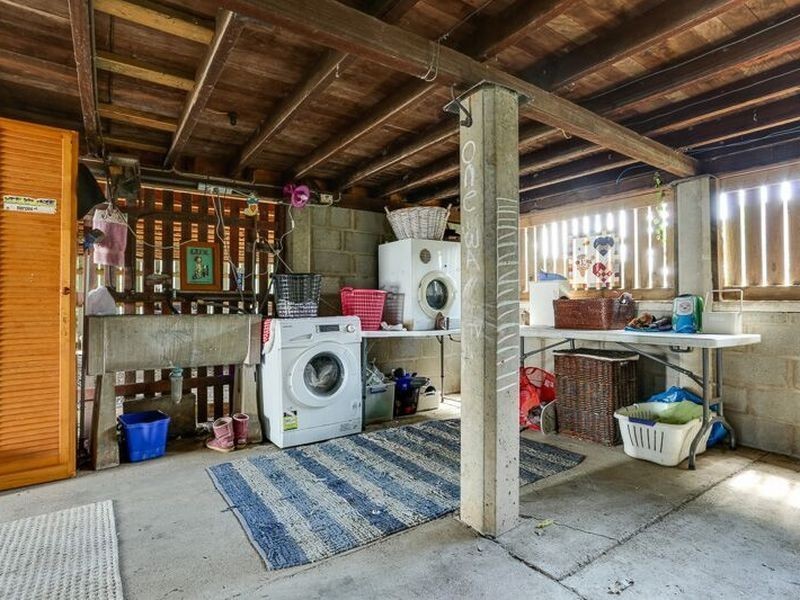 14 Burgess St, Salisbury QLD 4107