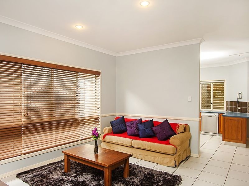 5 Marigold Cl, Springfield Lakes QLD 4300