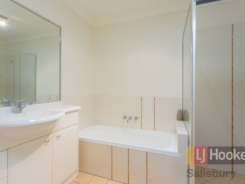 5/17 Tick St, Mount Gravatt East QLD 4122