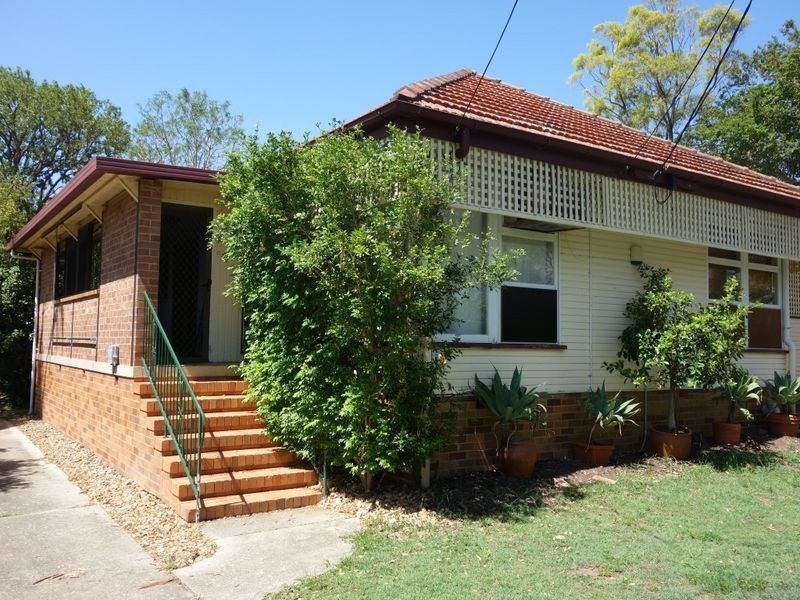 57 Beckford St, Moorooka QLD 4105