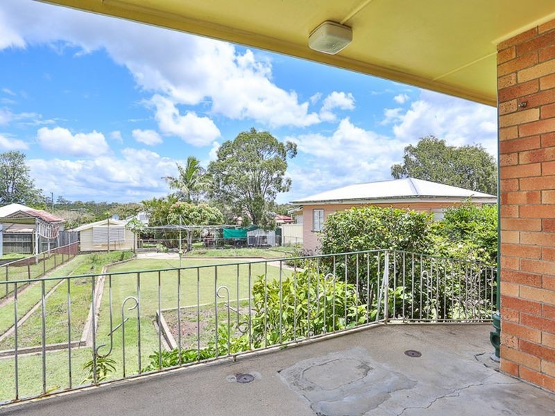 61 Nyleta St, Coopers Plains QLD 4108