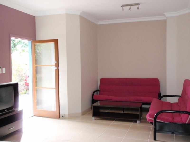 Room 1/108 Lillian Ave,, Salisbury QLD 4107