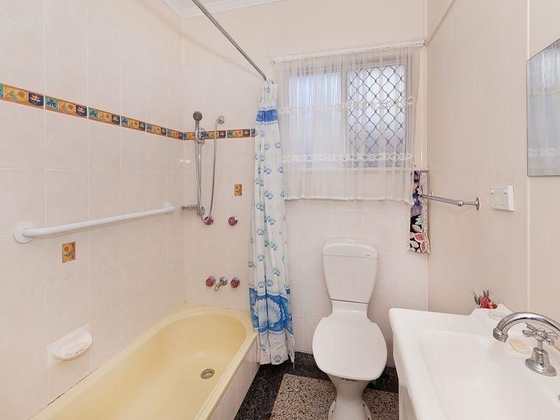 24 McCarthy Rd, Salisbury QLD 4107