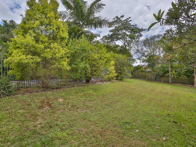 24 Tuckett Rd, Salisbury QLD 4107