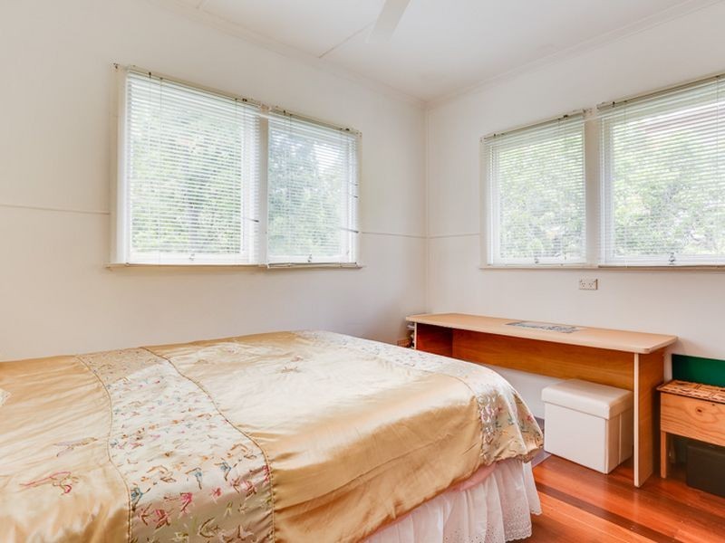 24 Tuckett Rd, Salisbury QLD 4107